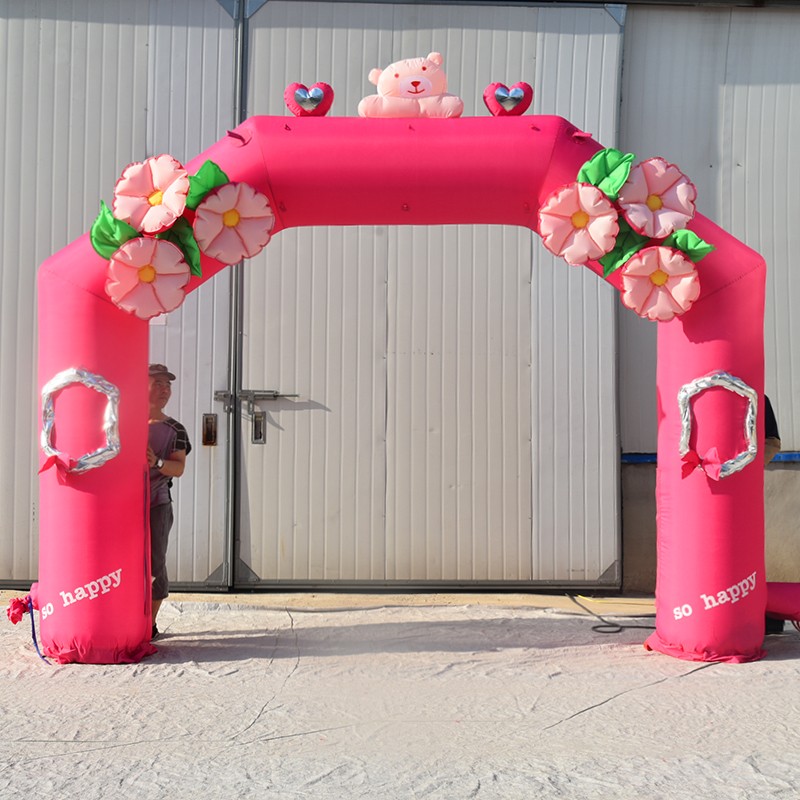 三门粉色婚礼拱门